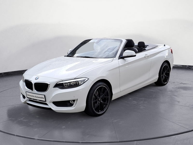 BMW - 220i Cabrio Advantage