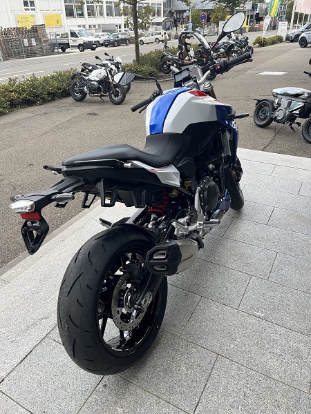 BMW Motorrad - F 900 R sofort Verfügbar