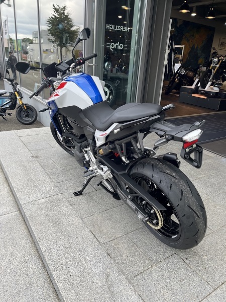 BMW Motorrad - F 900 R sofort Verfügbar