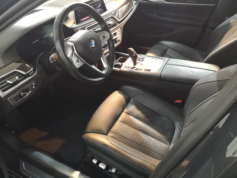 BMW - 750i xDrive