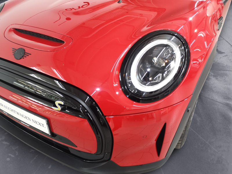 MINI - Cooper SE. MINI Yours Trim