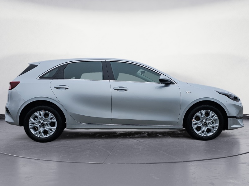 Kia - Ceed 1.5 DCT7 Vision STD/KOMFORT