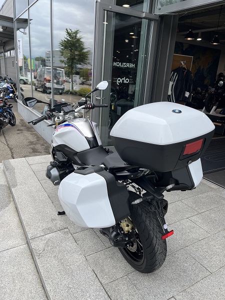 BMW Motorrad - R 1250 R mit Werksgarantie bis 2026