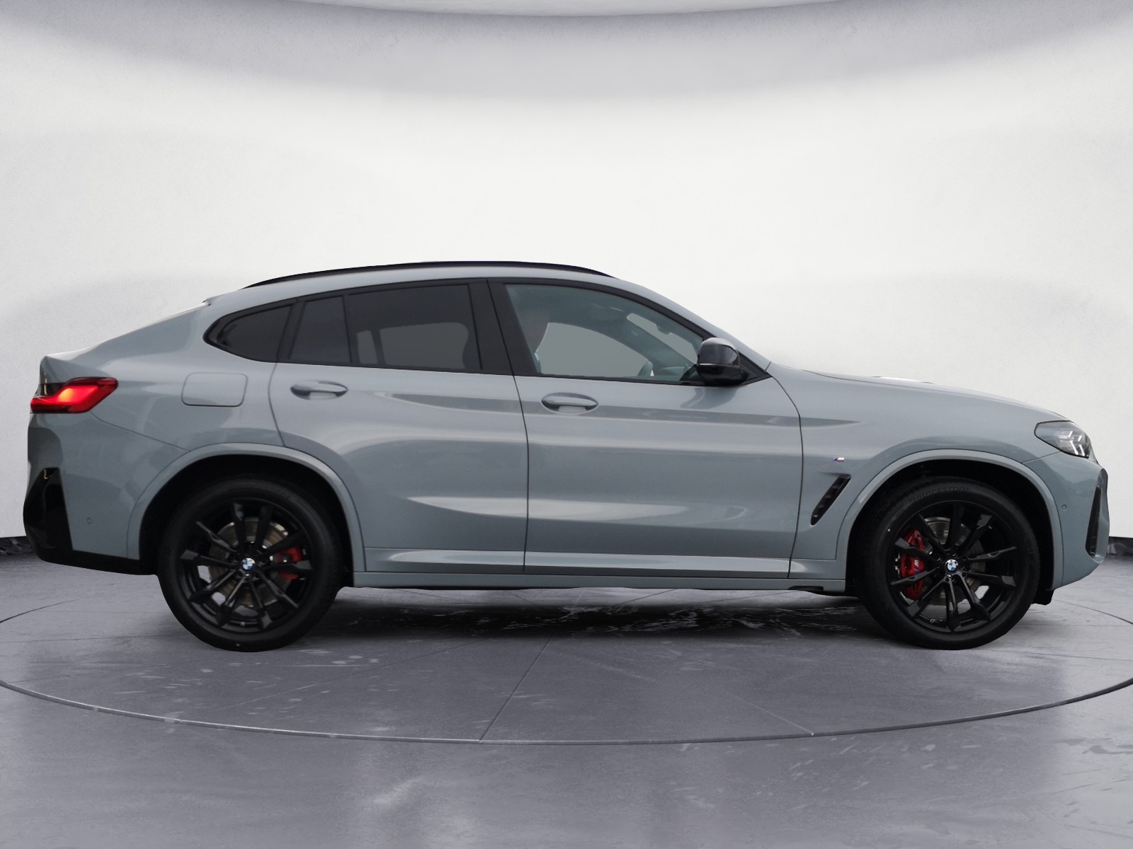 BMW - X4 M40d