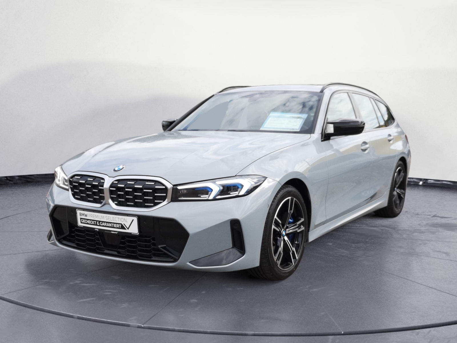 BMW - M340i xDrive Touring Auto