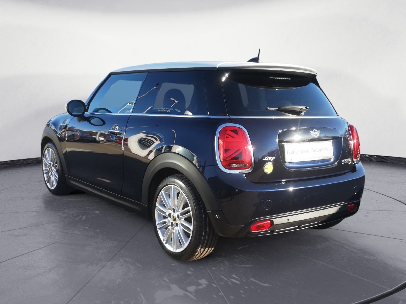 MINI - Cooper SE. Classic Trim