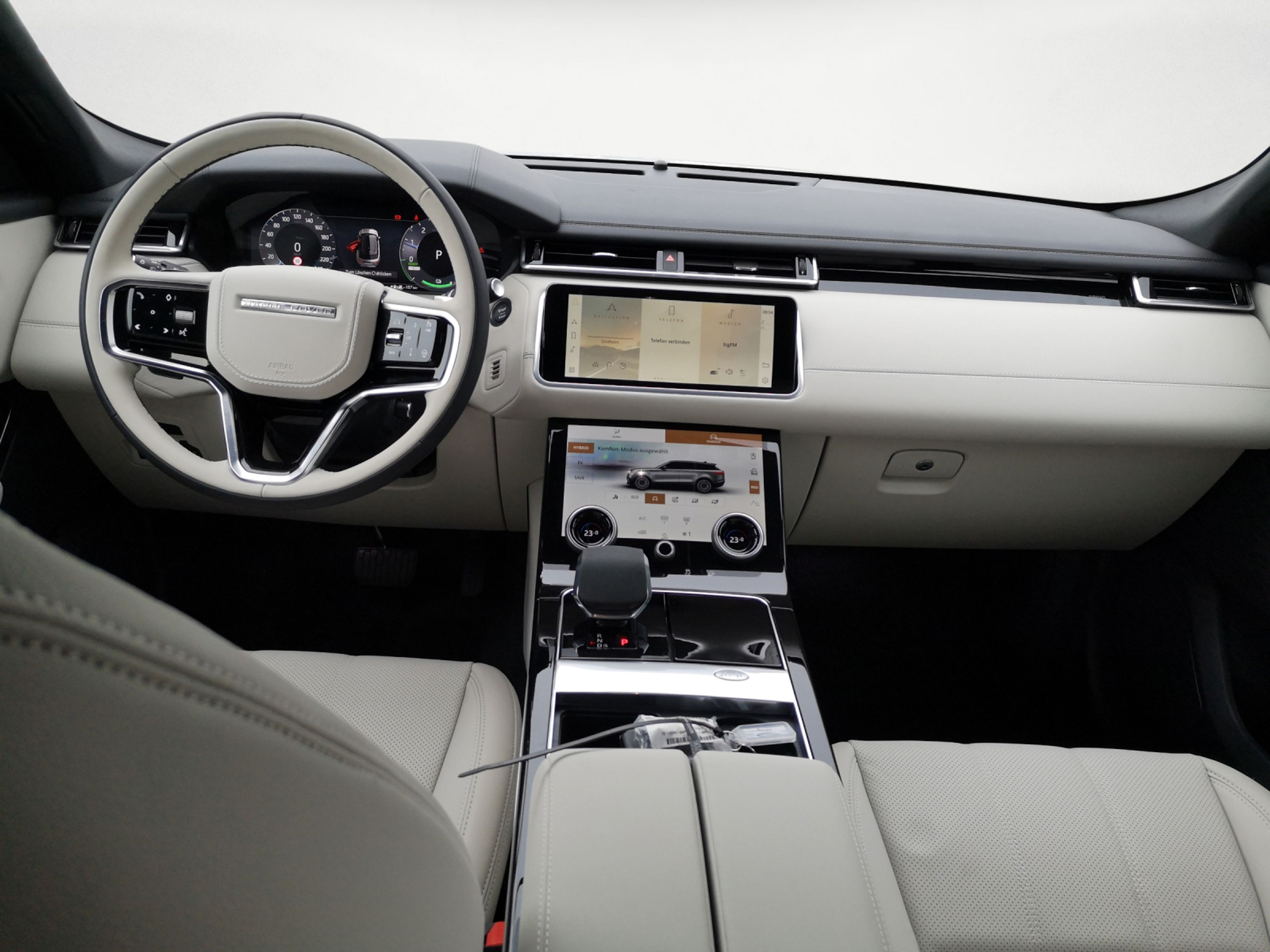 Land Rover - Range Rover Velar P400e S Hybrid