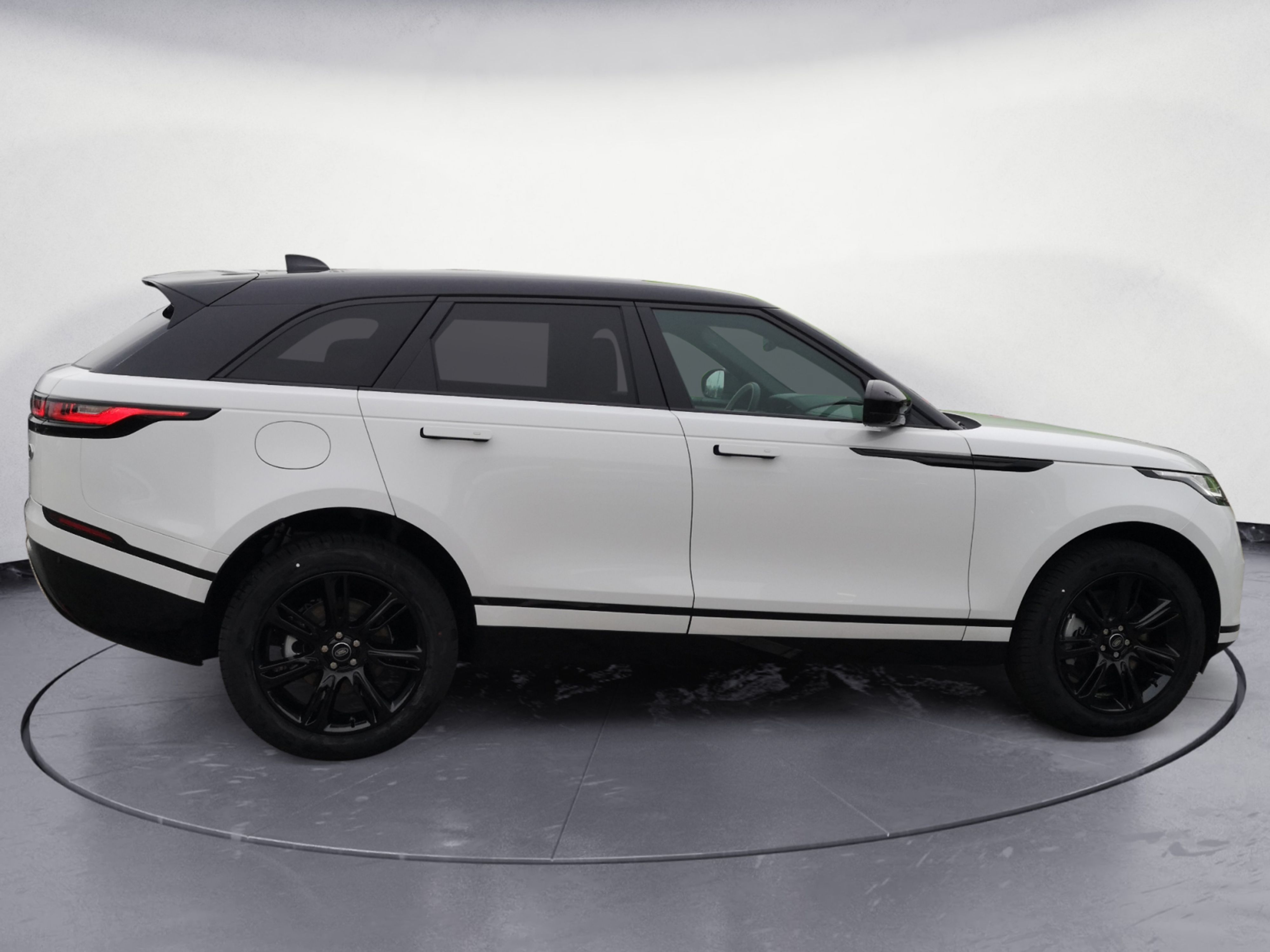 Land Rover - Range Rover Velar P400e S Hybrid