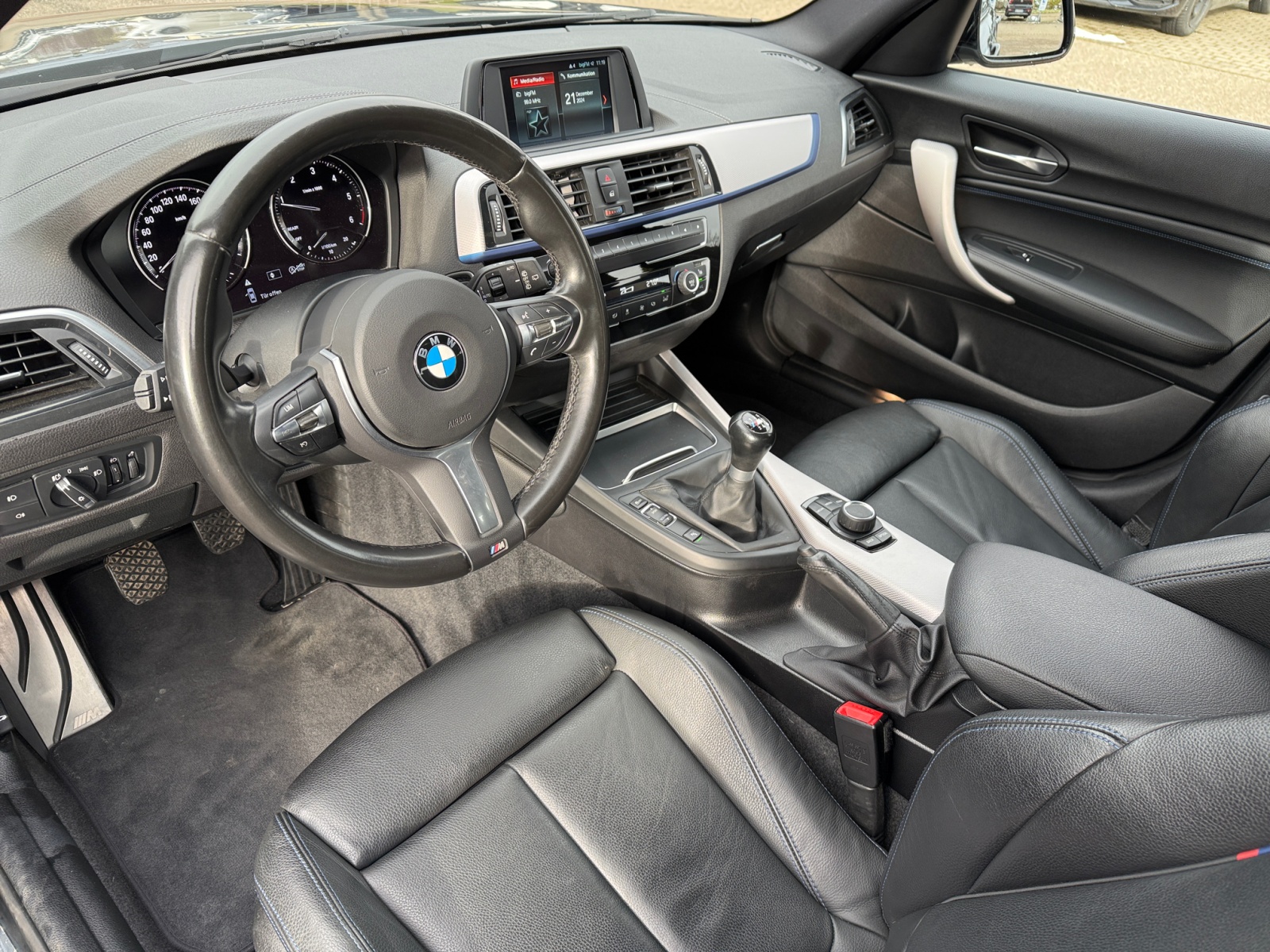 BMW - 118d xDrive Edition M Sport