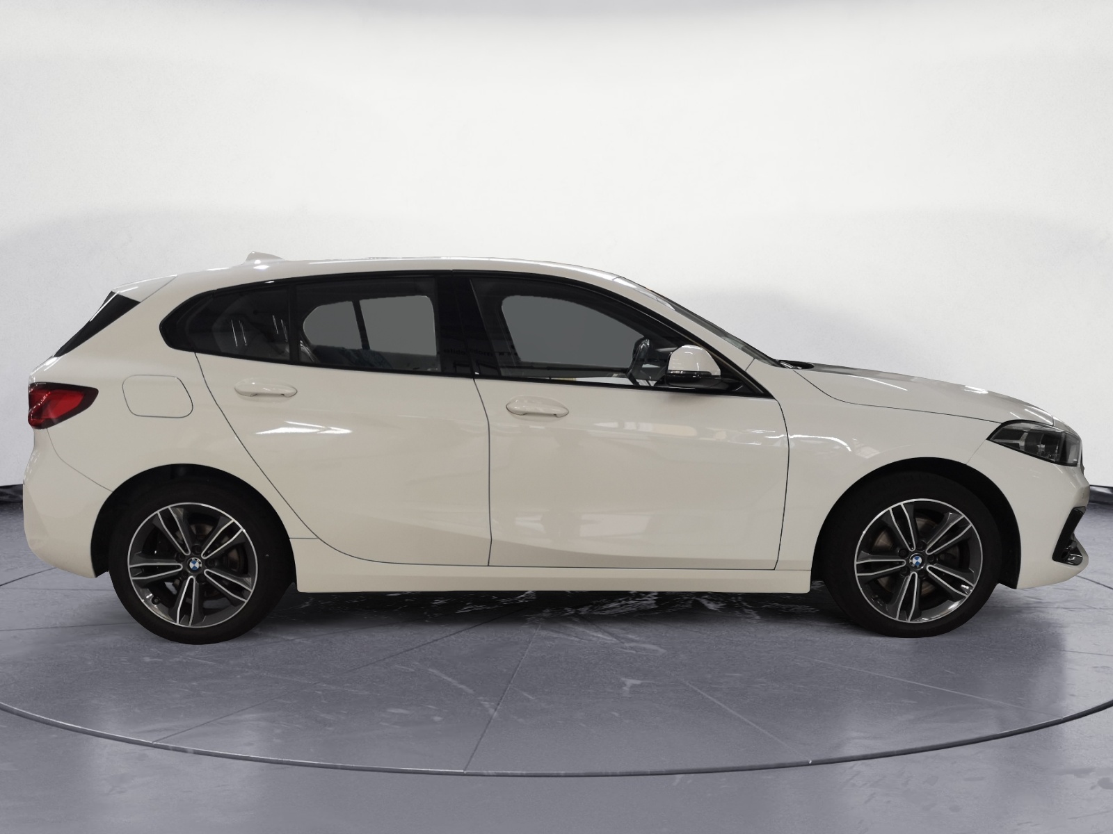 BMW - 118i Sport Line