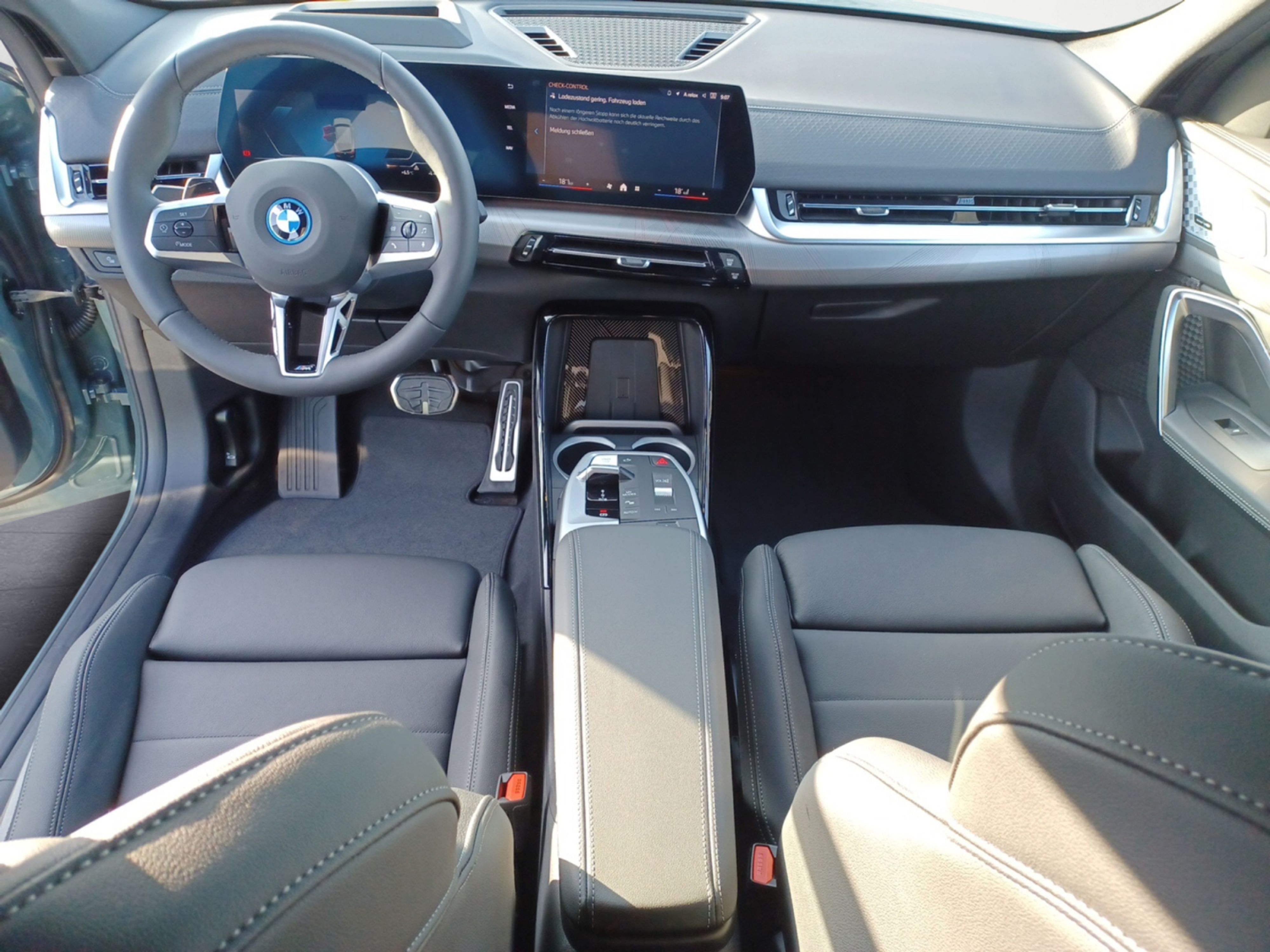 BMW - iX2 xDrive30