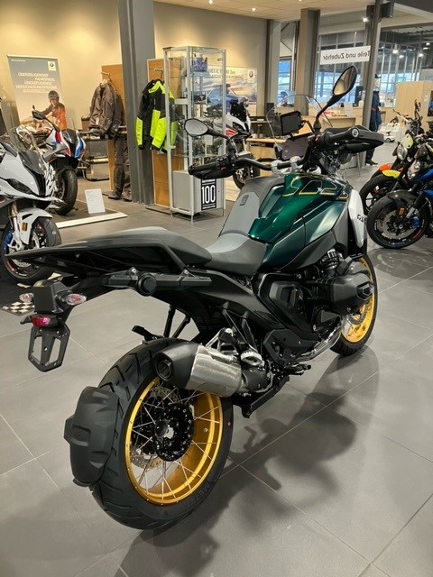 BMW Motorrad - R 1300 GS mit Jekill & Hyde Auspuff