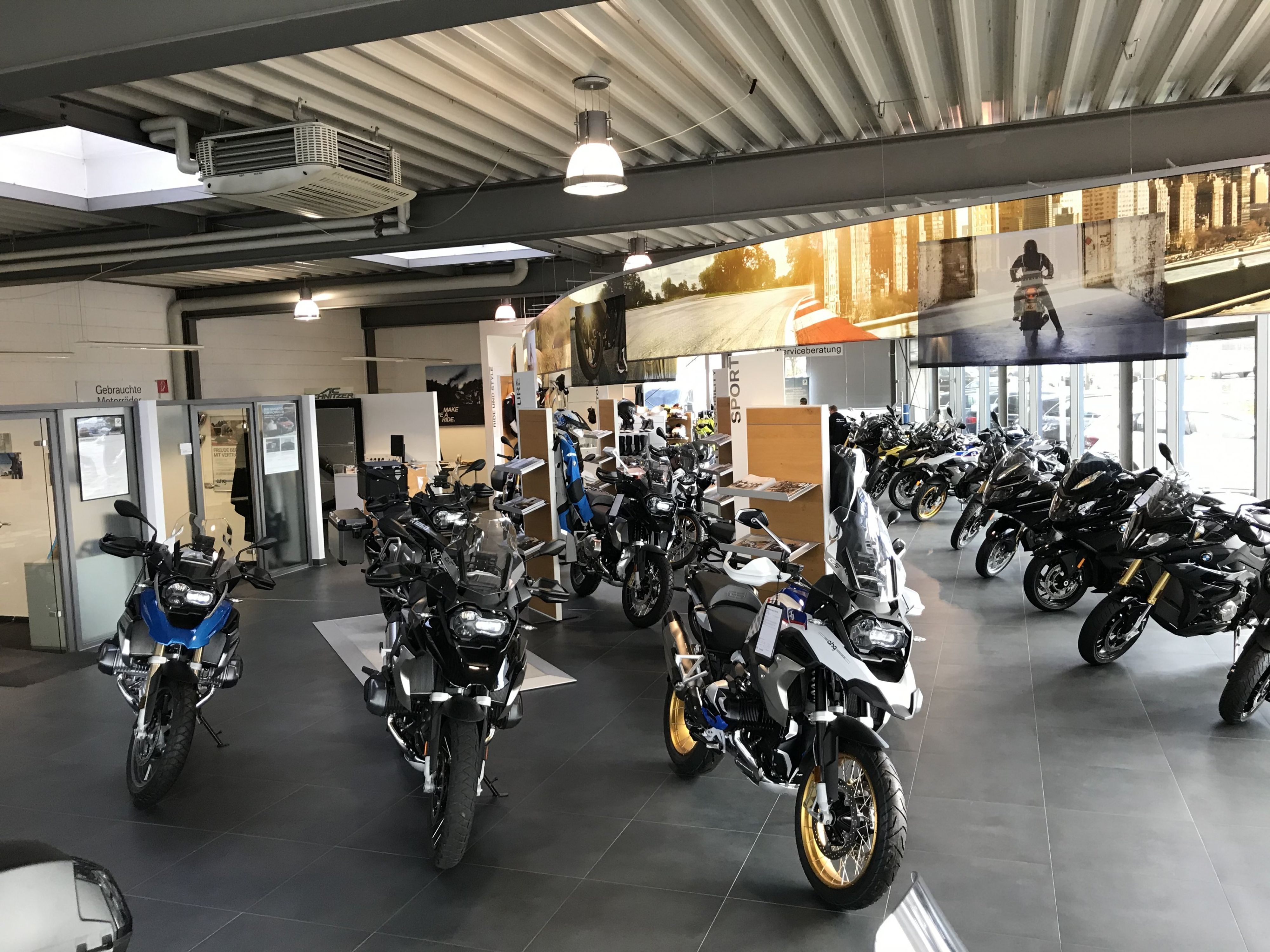 BMW Motorrad - M 1000 R