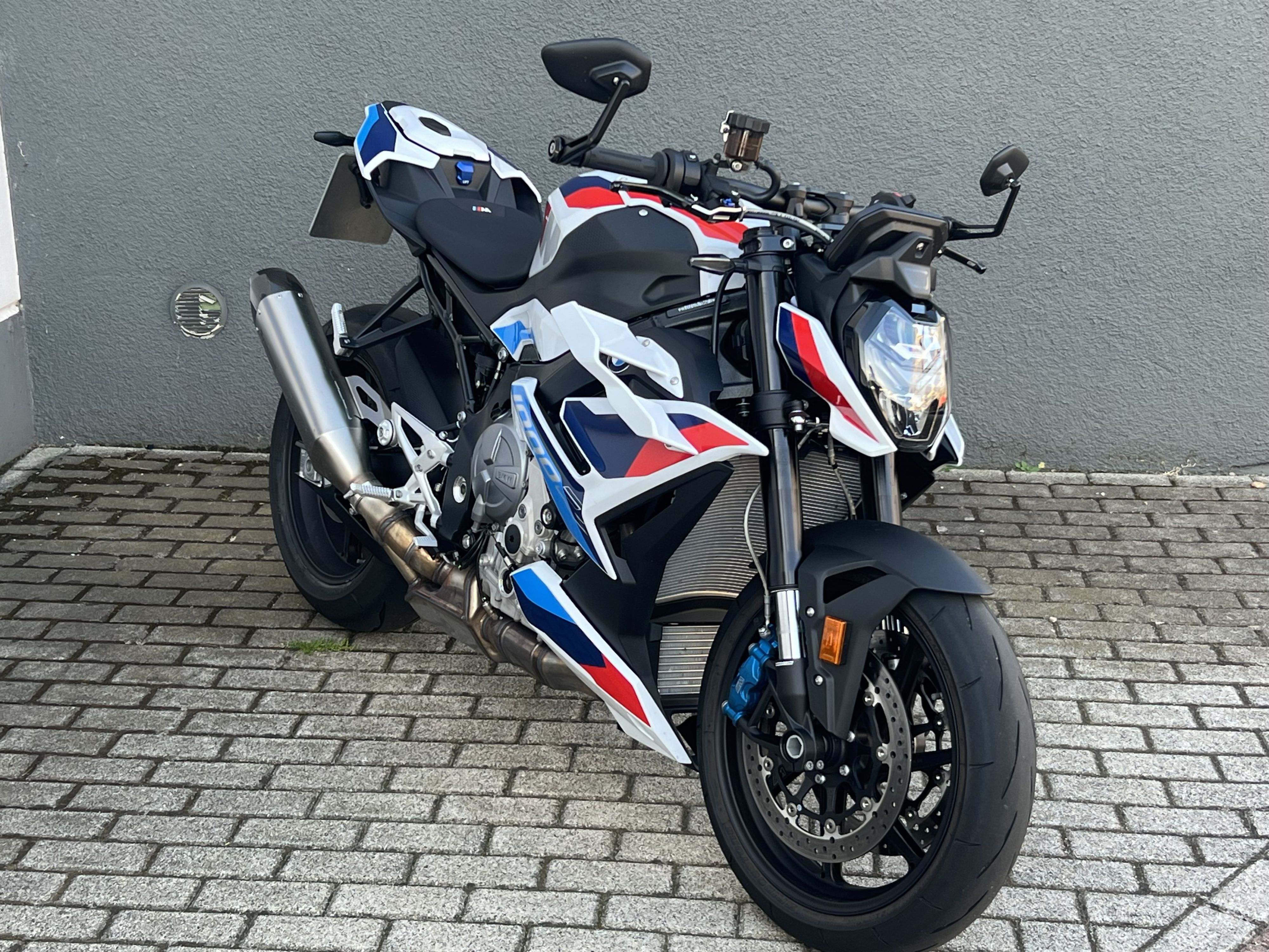 BMW Motorrad - M 1000 R