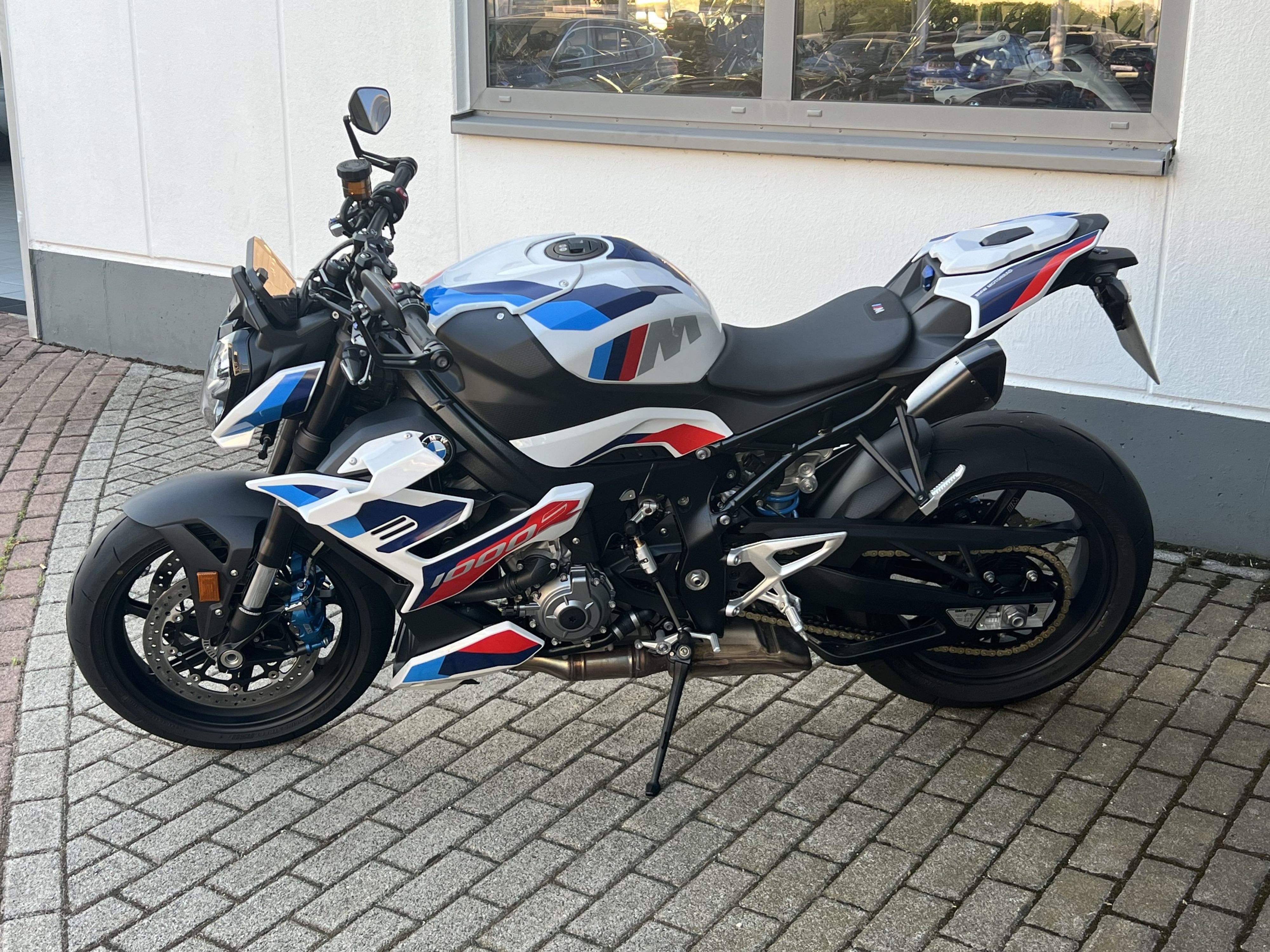 BMW Motorrad - M 1000 R