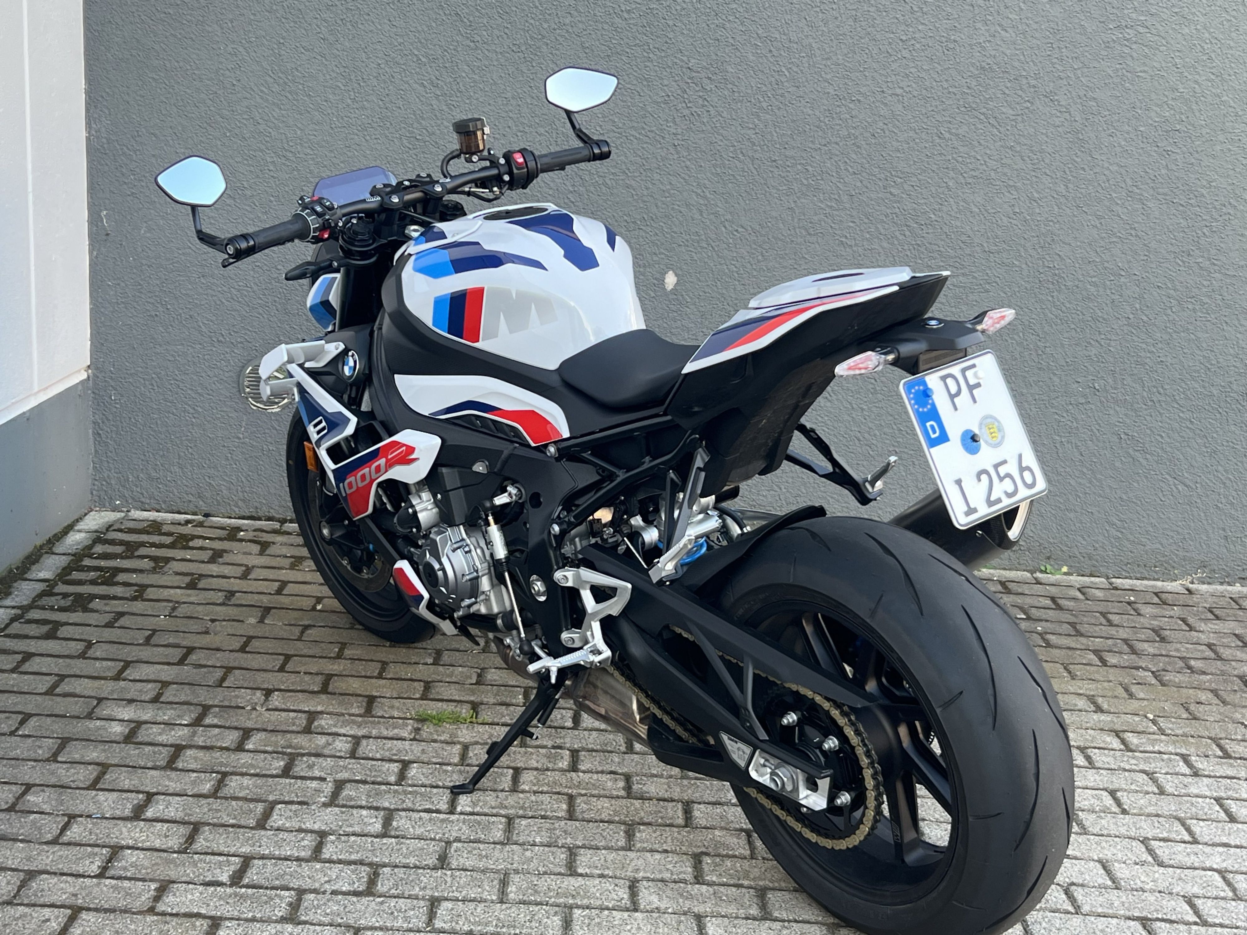 BMW Motorrad - M 1000 R