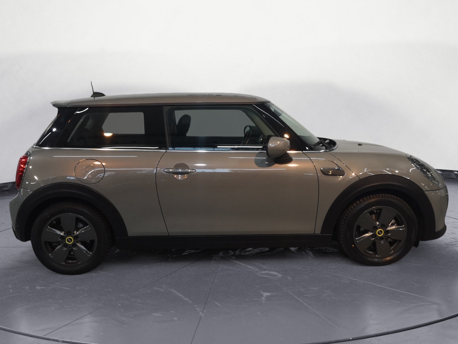 MINI - Cooper SE. Essential Trim