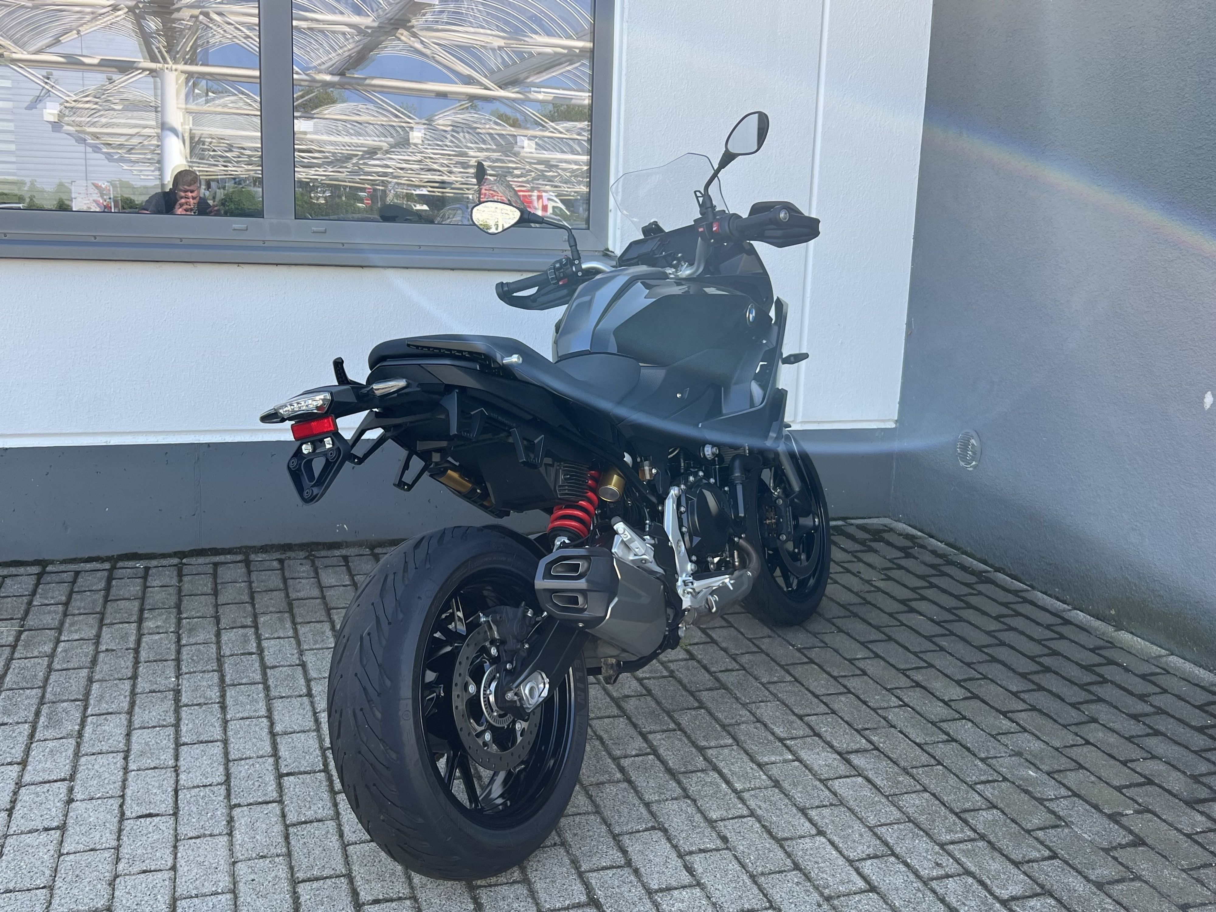 BMW Motorrad - F 900 XR