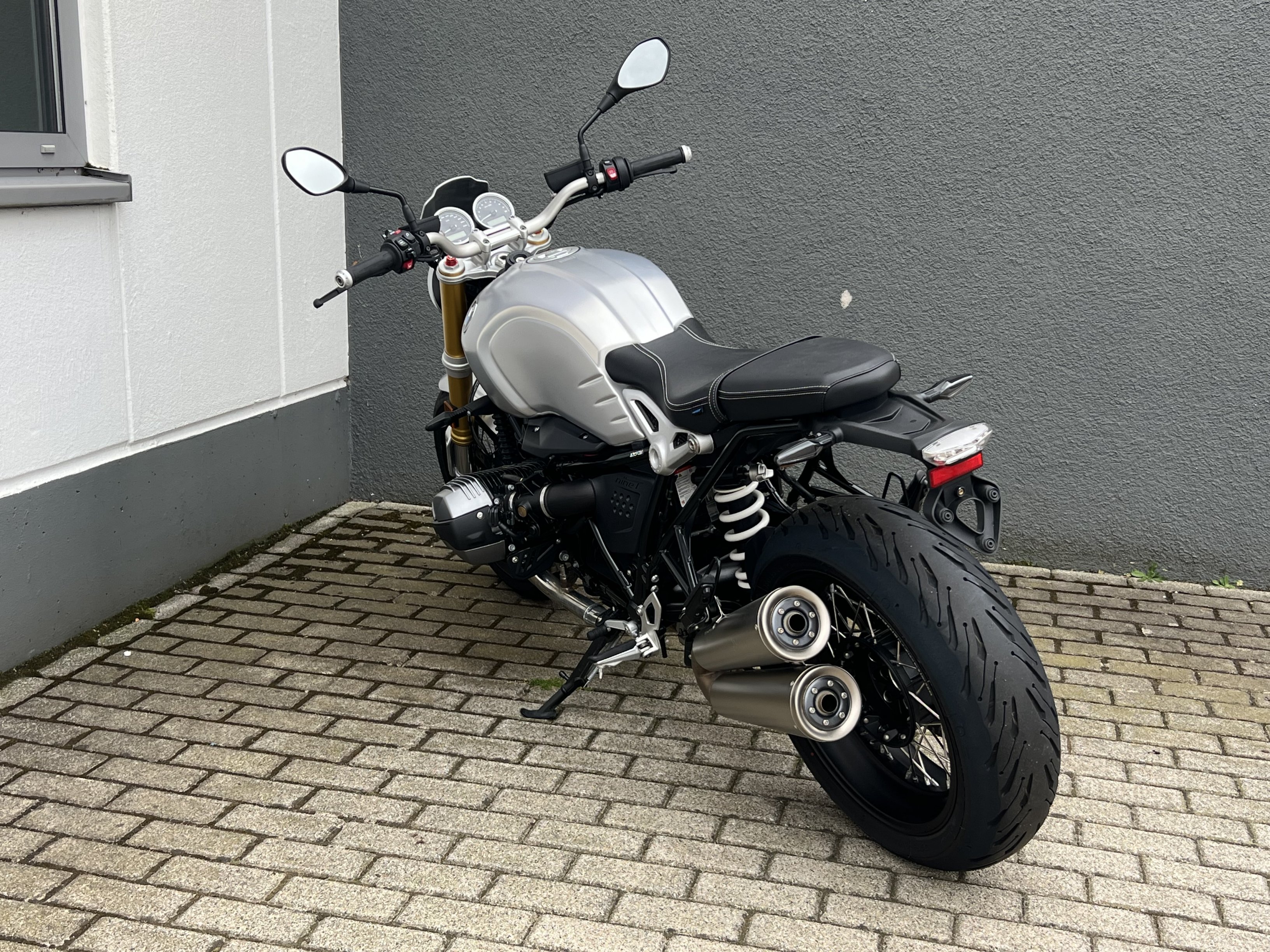 BMW Motorrad - R nineT