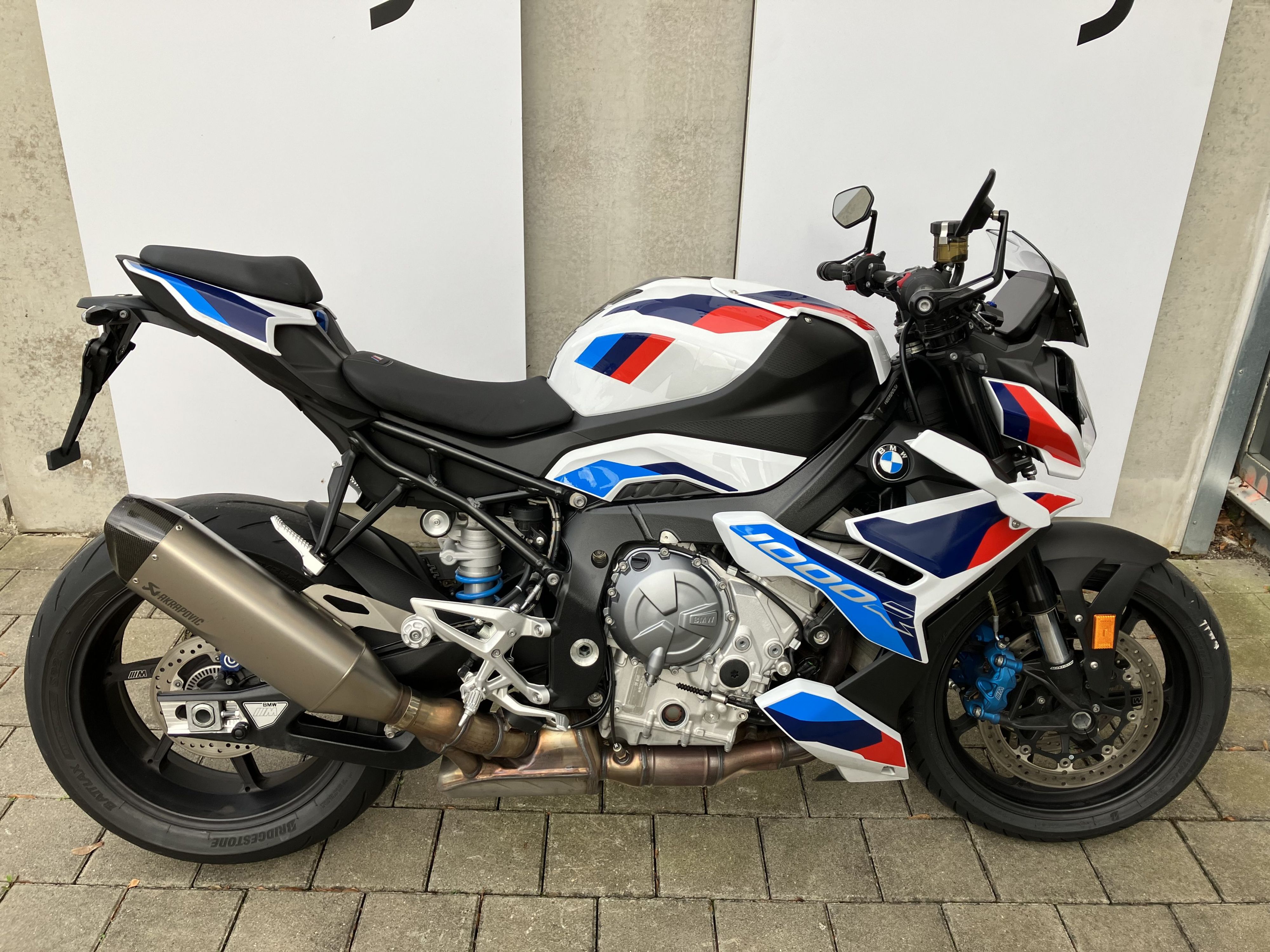 BMW Motorrad - M 1000 R