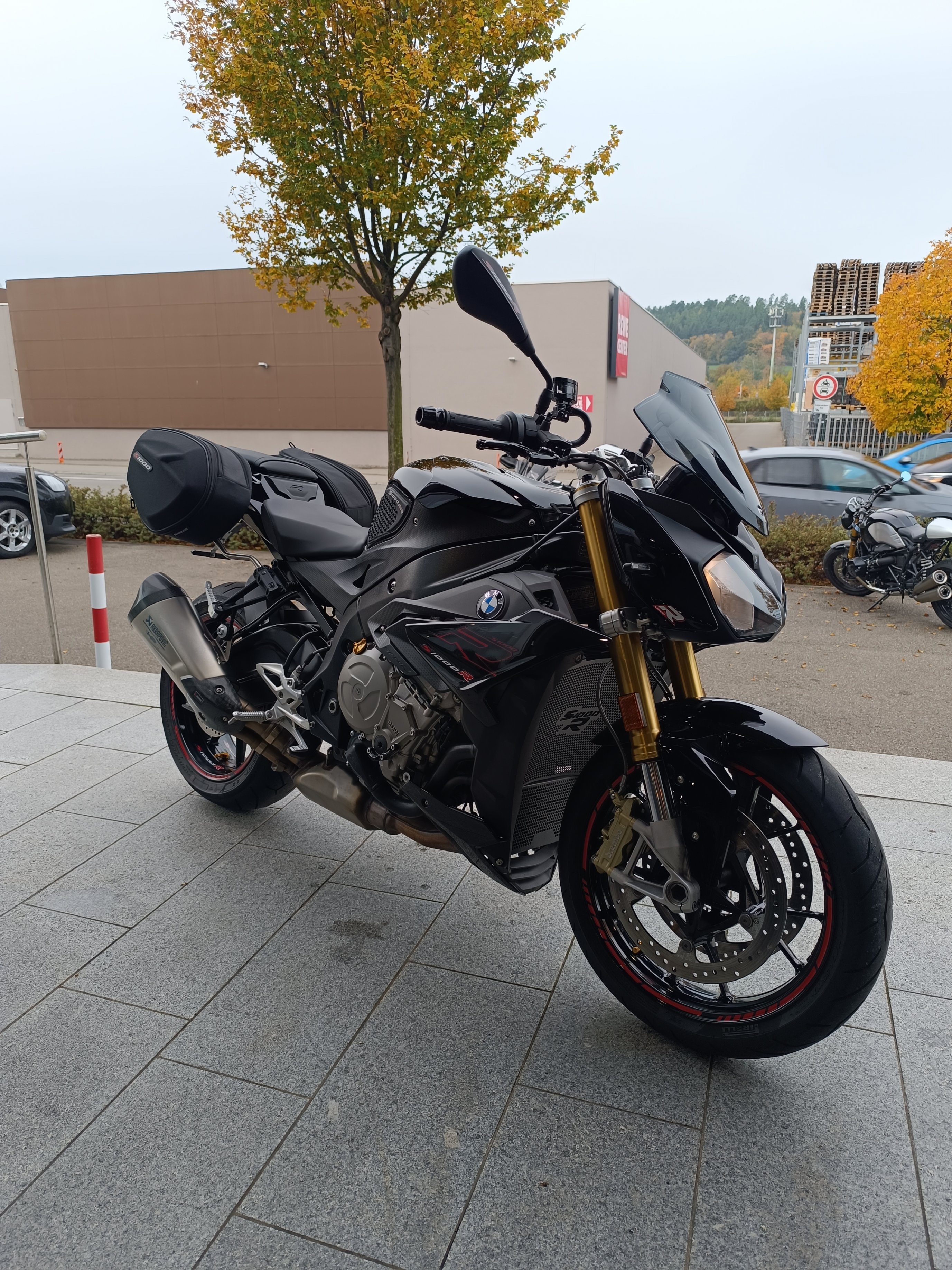 BMW Motorrad - S 1000 R mit 1 Jahr Gwl.