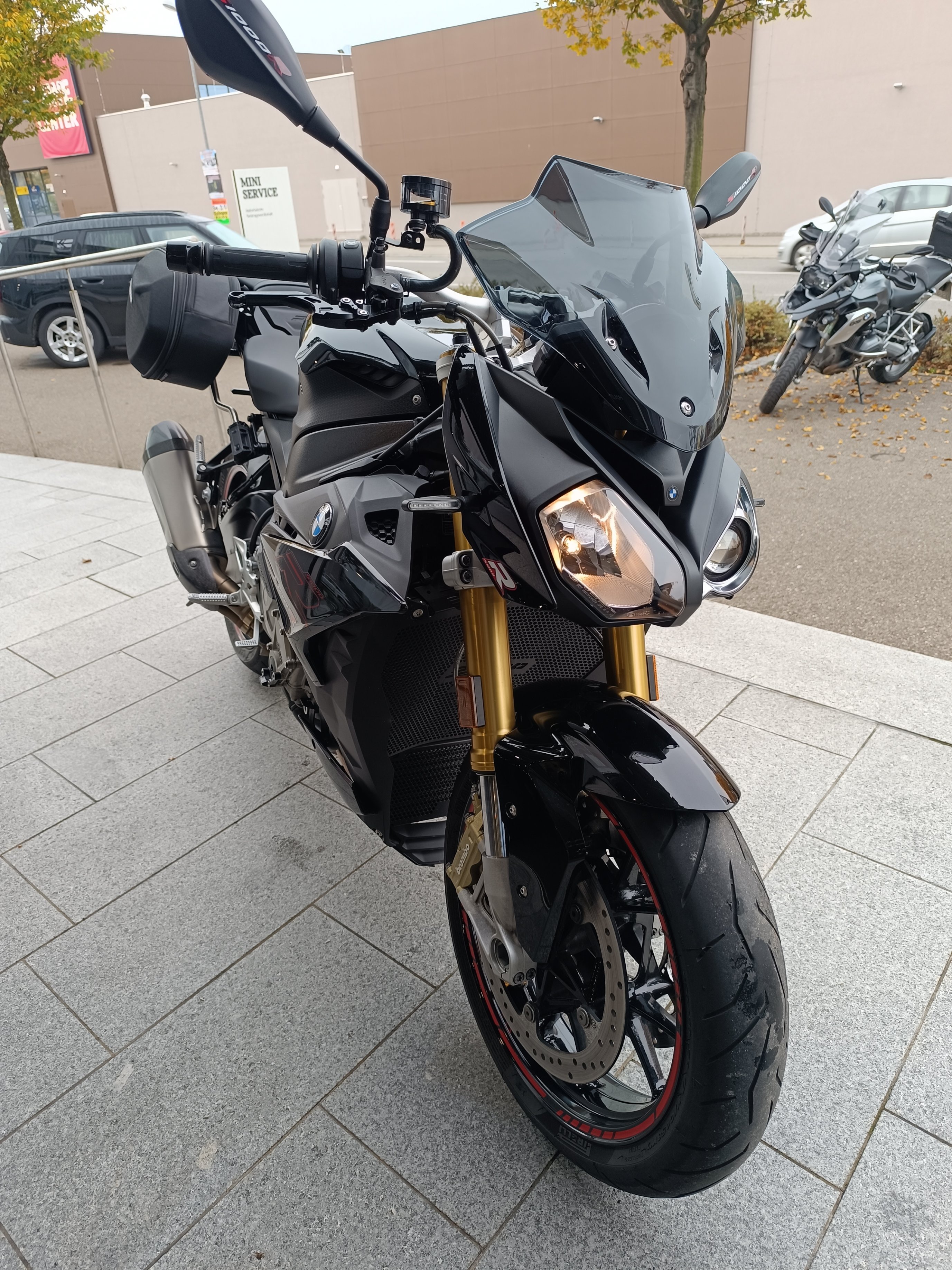 BMW Motorrad - S 1000 R mit 1 Jahr Gwl.