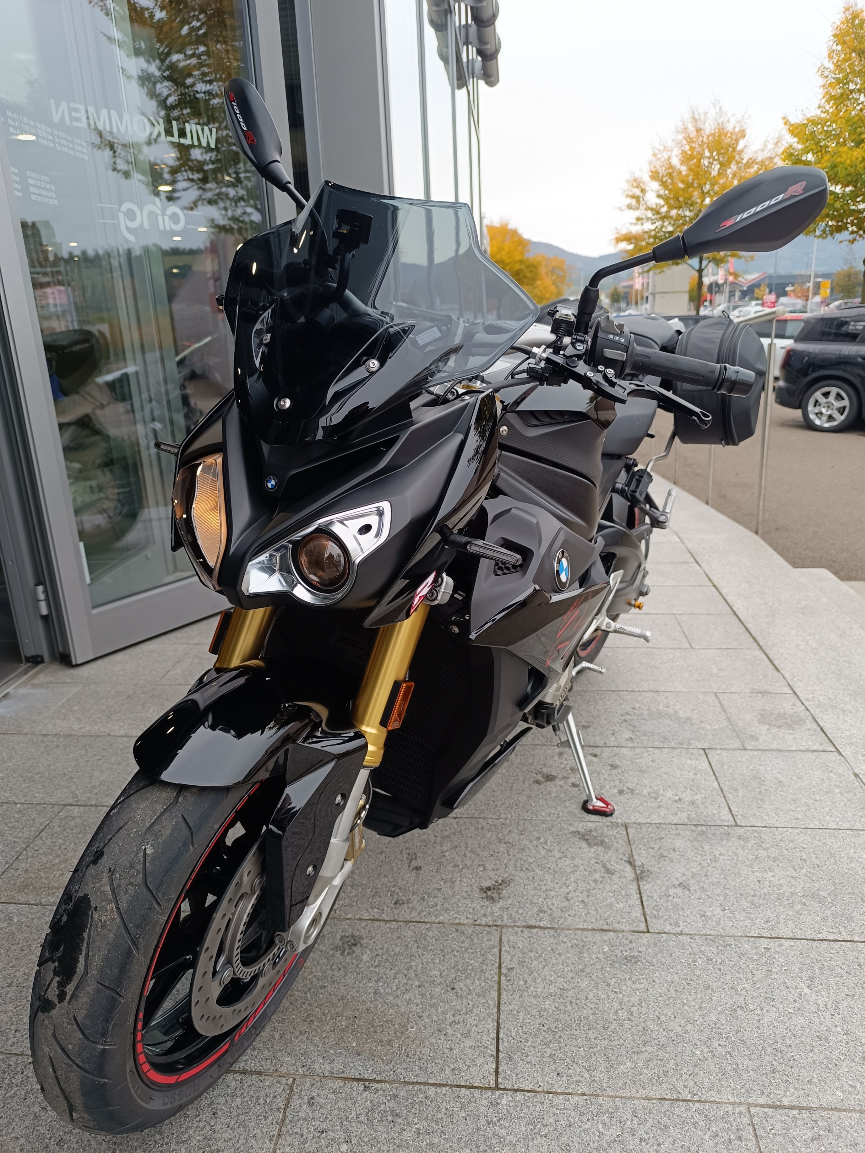 BMW Motorrad - S 1000 R mit 1 Jahr Gwl.