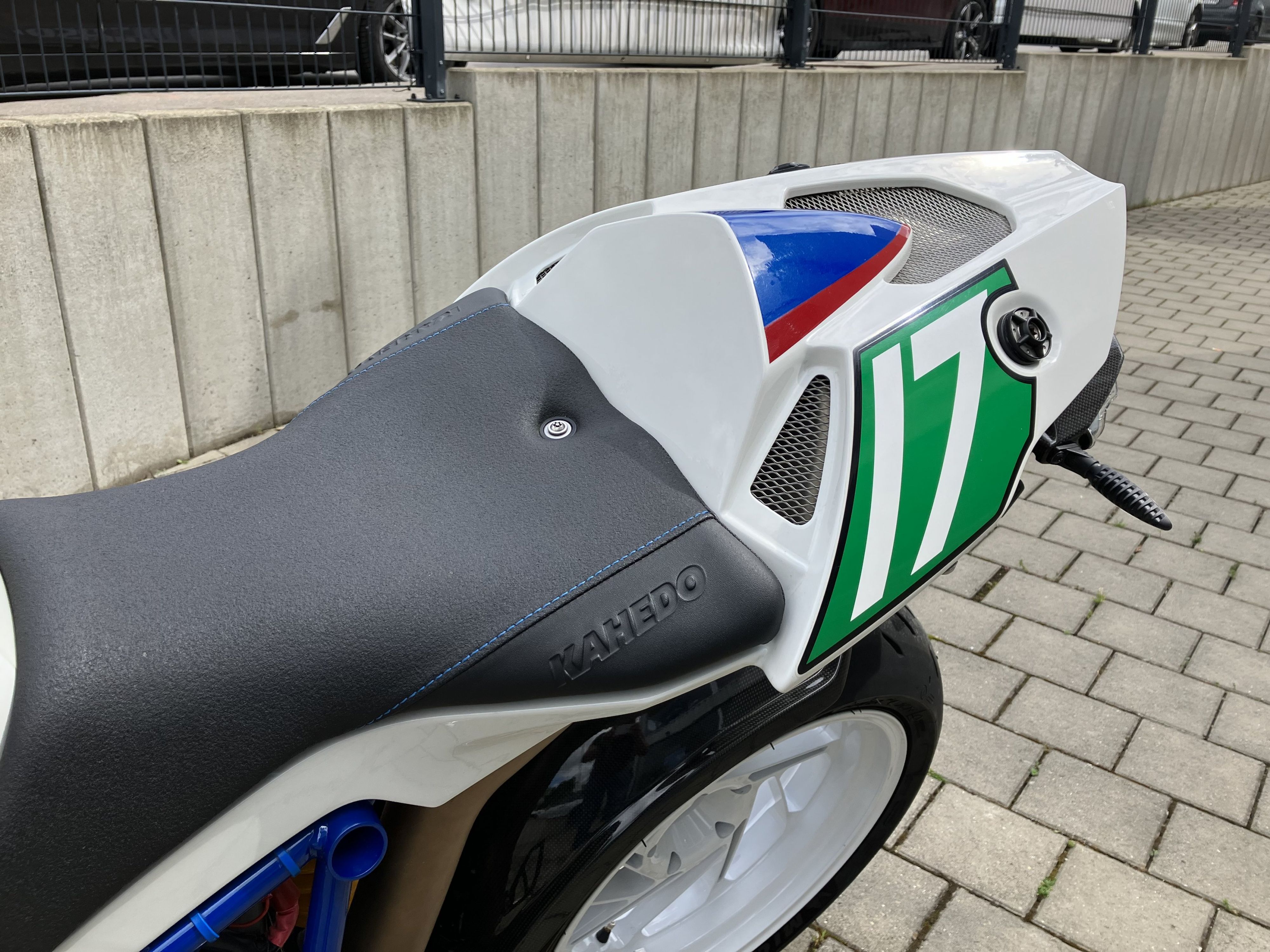 BMW Motorrad - HP 2 Sport Limited Edition