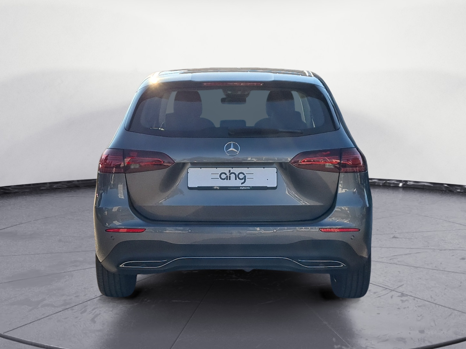 Mercedes-Benz - B 220 4 matic