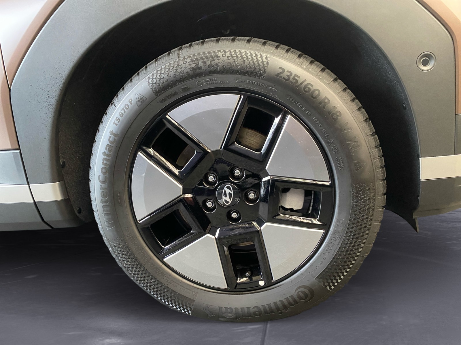 Hyundai - Santa Fe 1.6 T-GDI Hybrid Intro