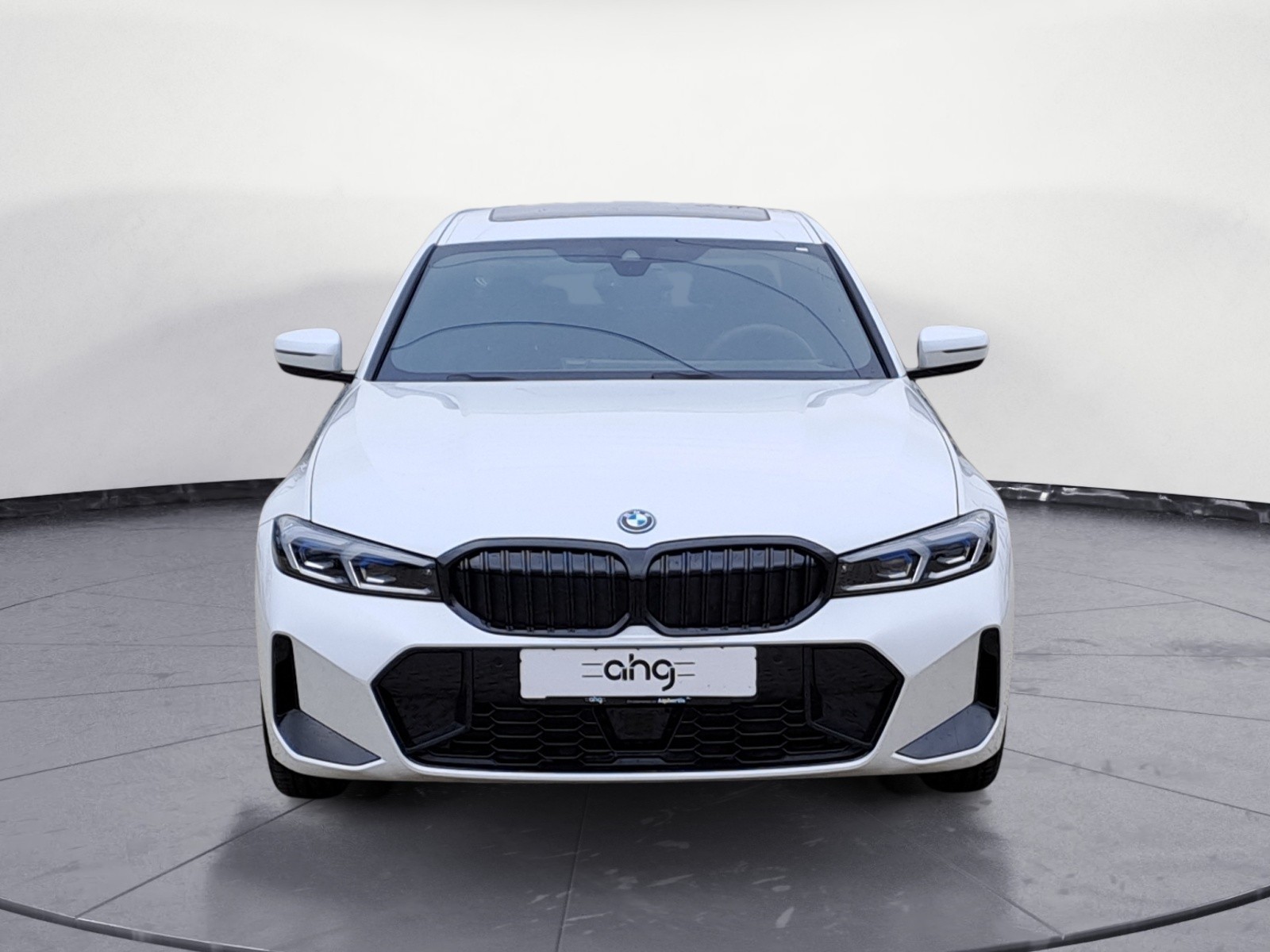 BMW - 330e xDrive Limousine