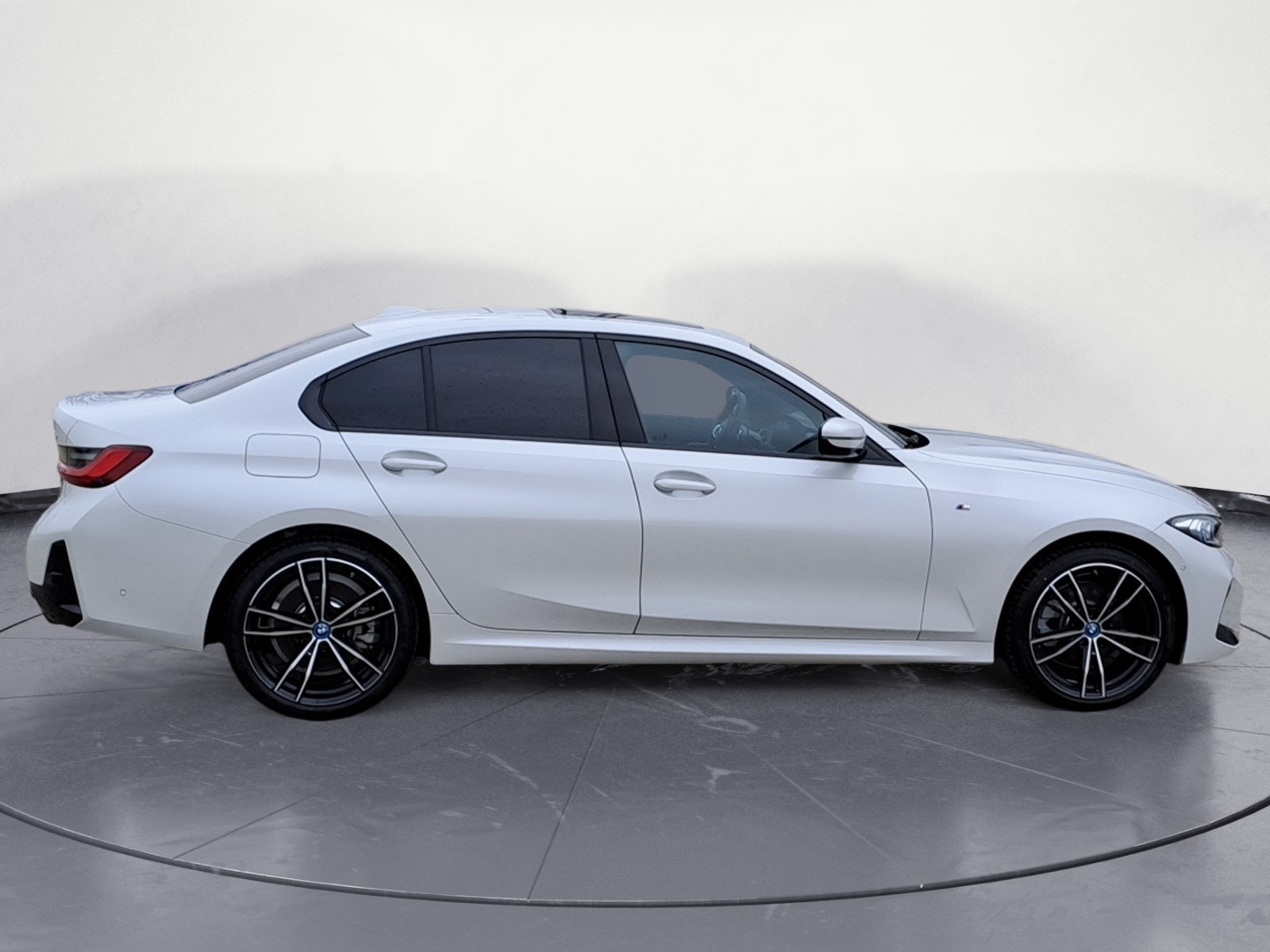 BMW - 330e xDrive Limousine