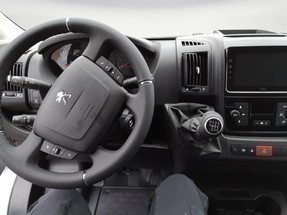 Peugeot - Boxer 335 L3H2 HDI 165