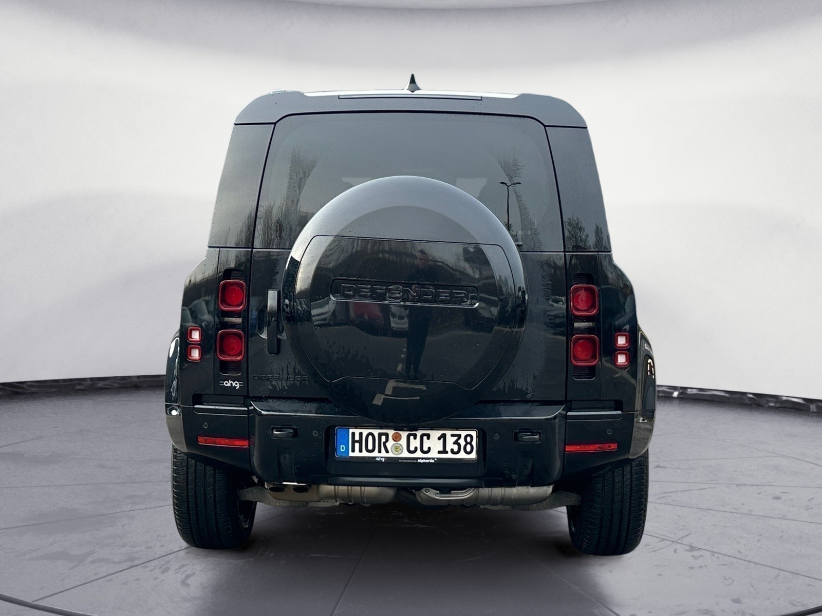 Land Rover - Defender 110 D250 X-Dynamic SE