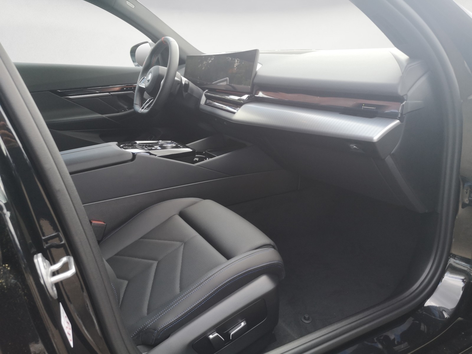 BMW - i5 M60 xDrive Limousine