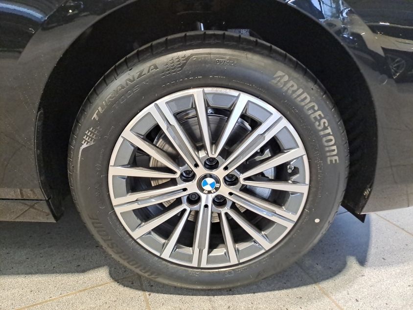 BMW - 218i Active Tourer