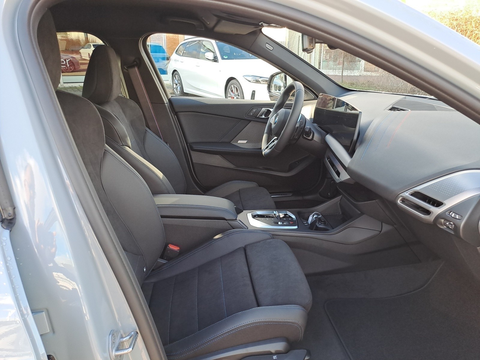 BMW - 120
