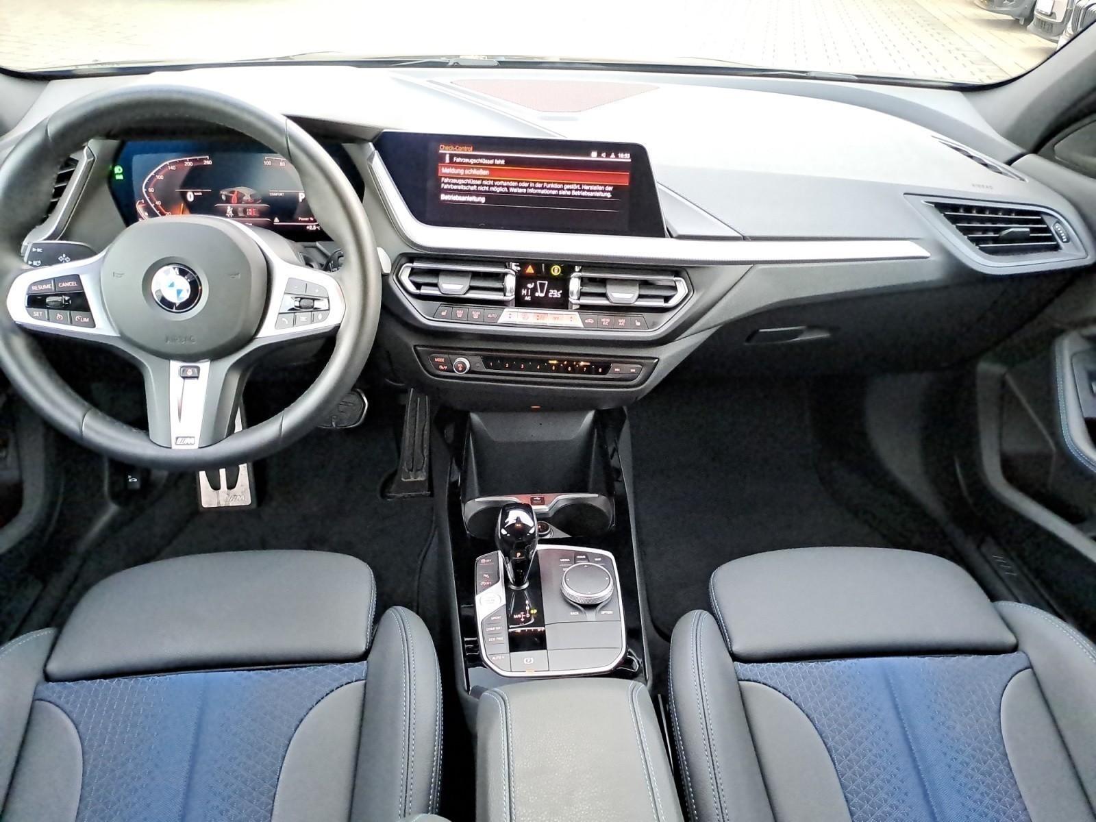 BMW - 118i M Sport