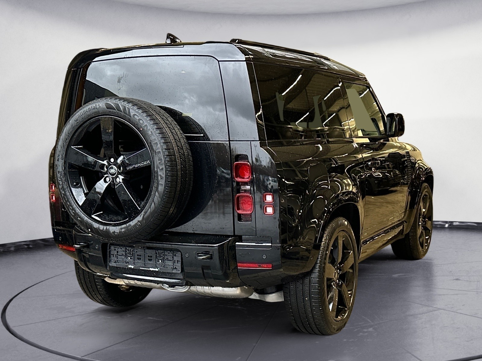 Land Rover - Defender 90 D300 X-Dynamic SE