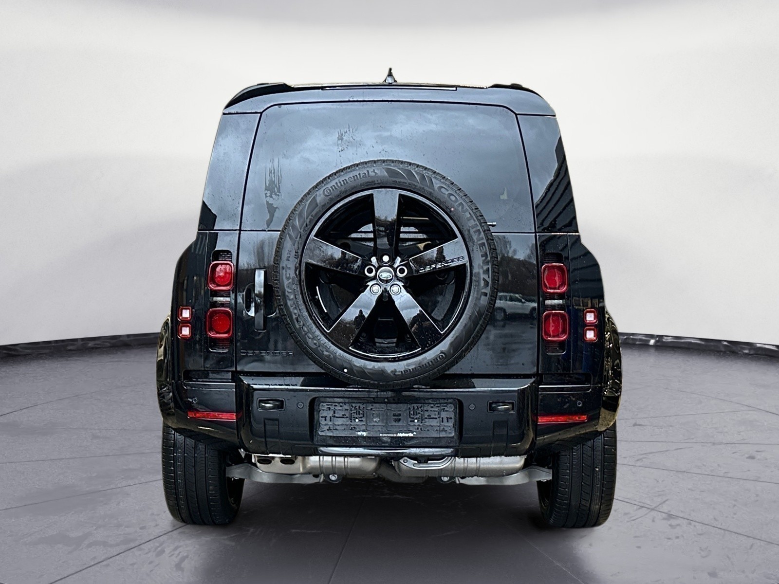 Land Rover - Defender 90 D300 X-Dynamic SE