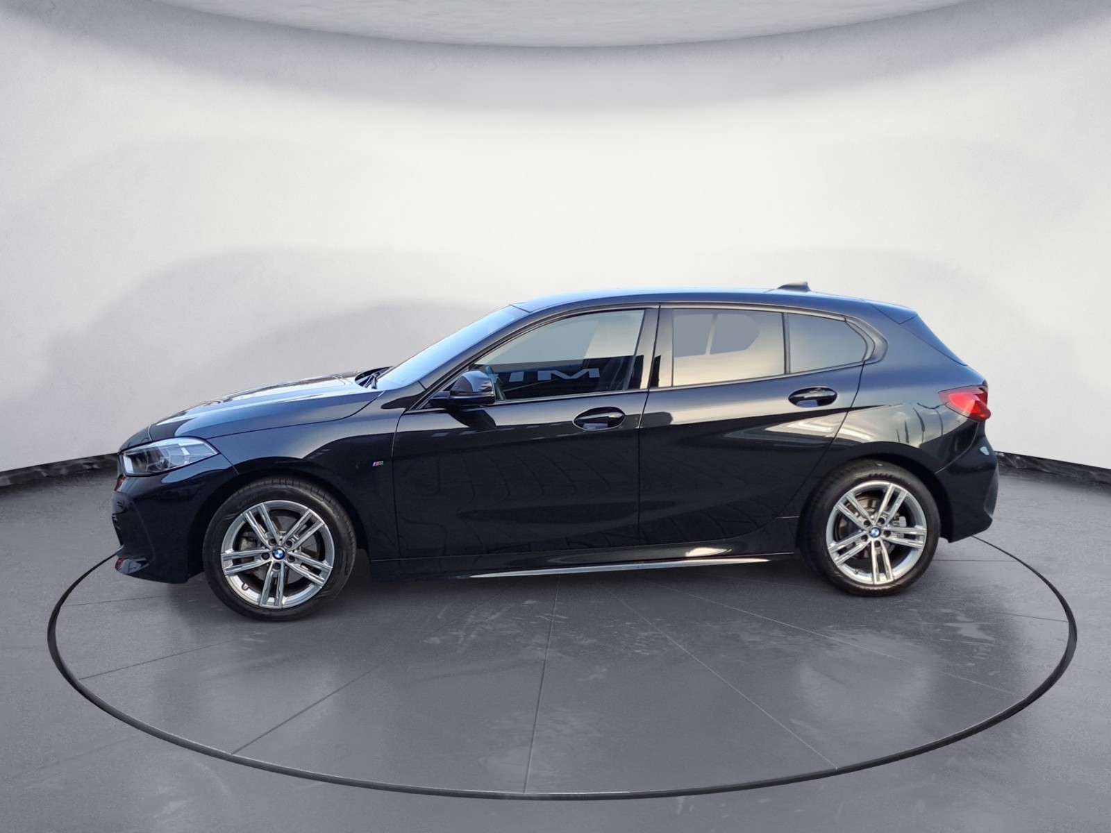BMW - 118i M Sport