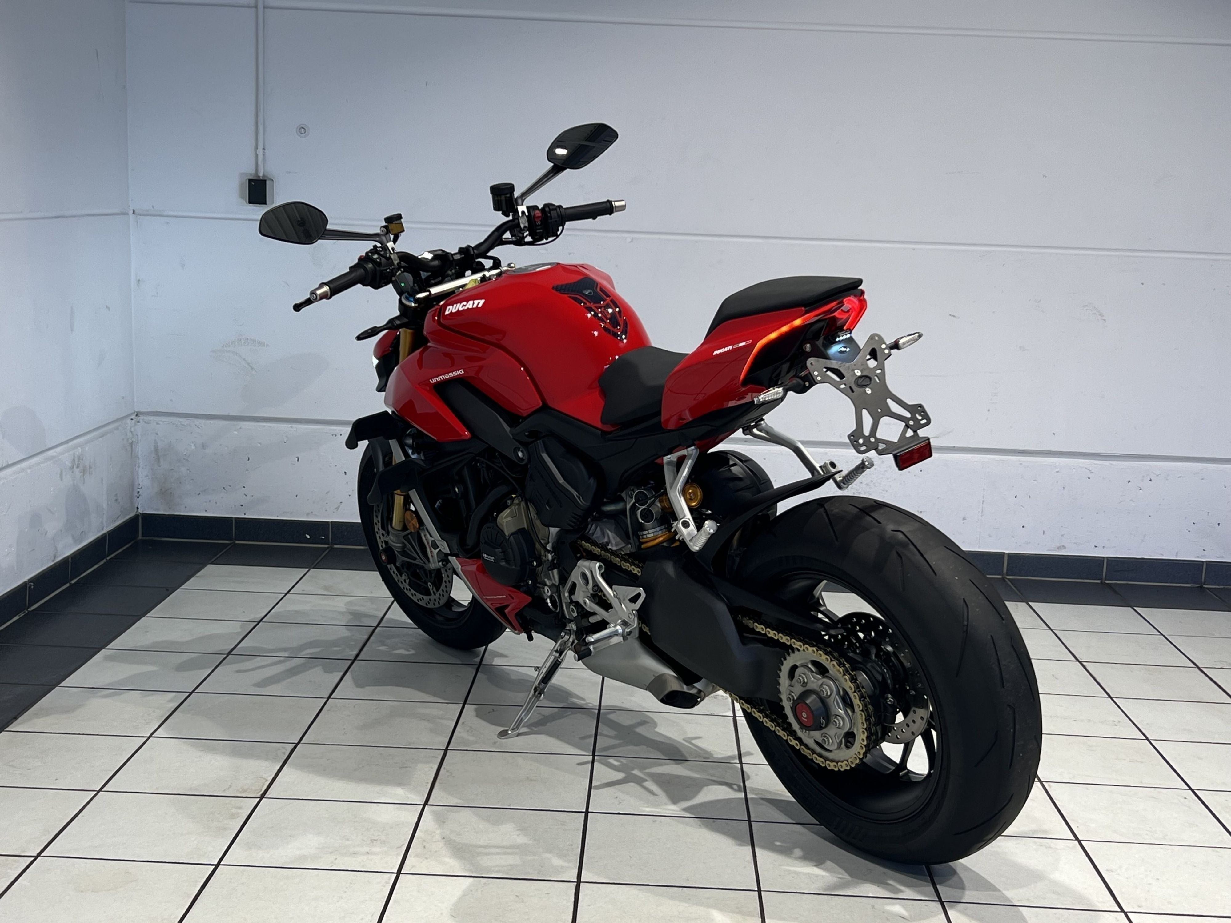 Ducati - Streetfighter V4S
