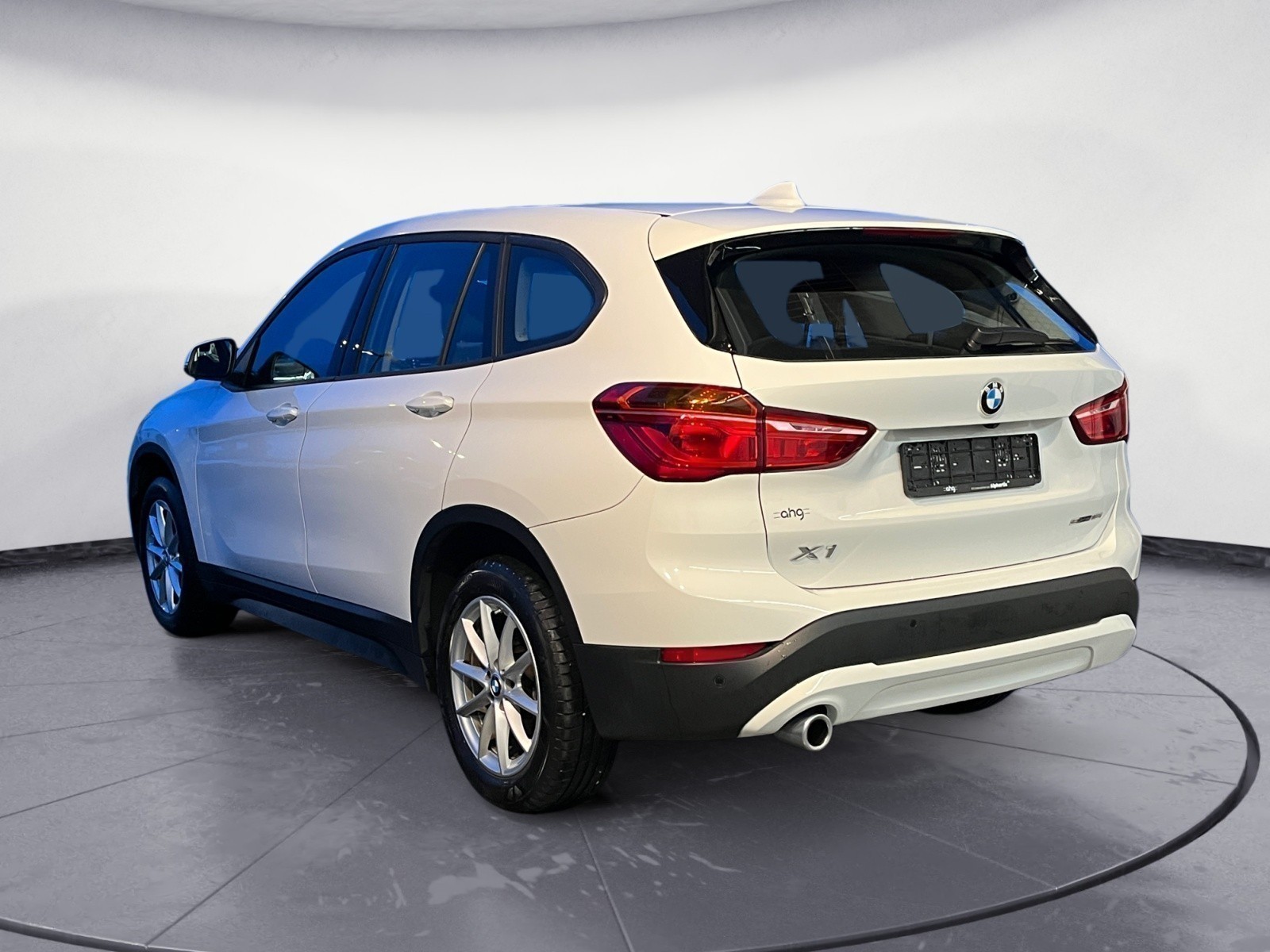 BMW - X1 sDrive18i Advantage