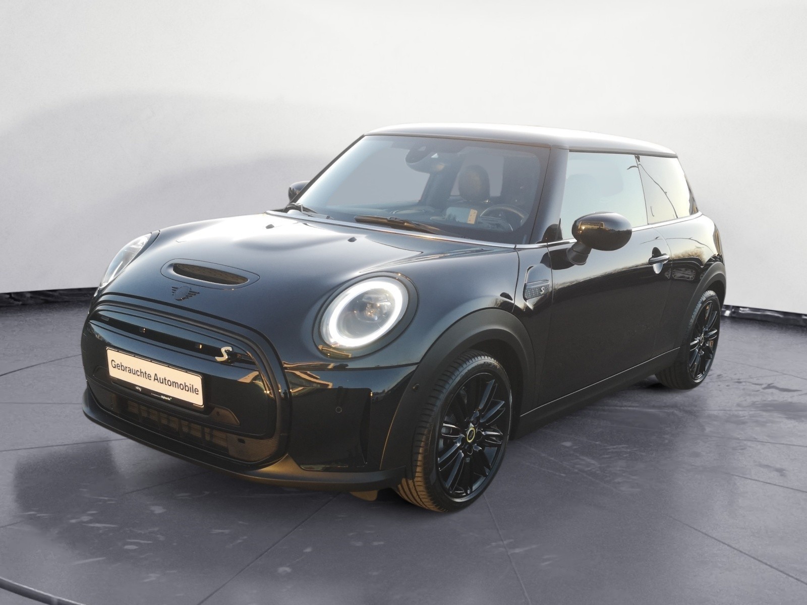 MINI - Cooper SE. MINI Yours Trim