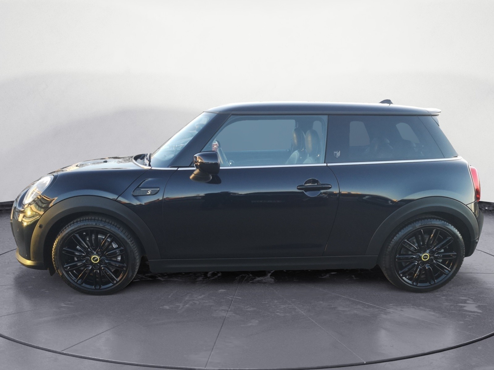 MINI - Cooper SE. MINI Yours Trim