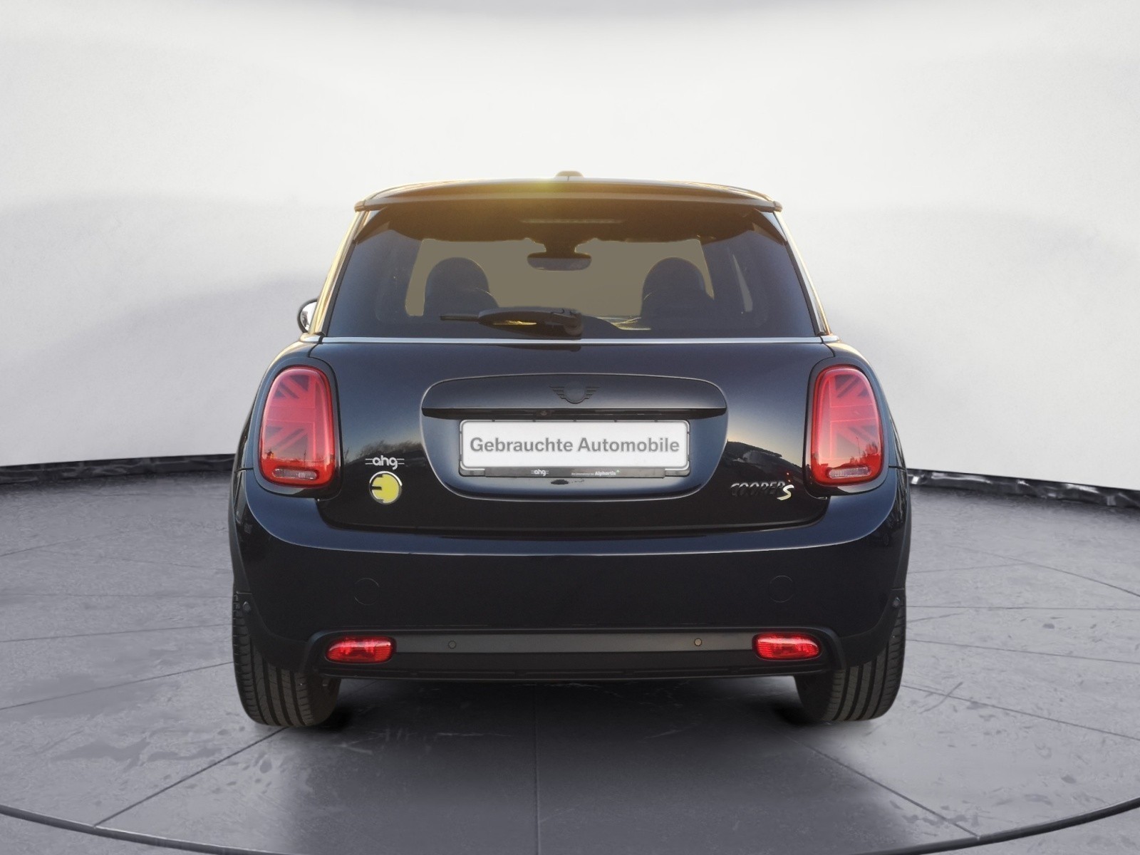 MINI - Cooper SE. MINI Yours Trim