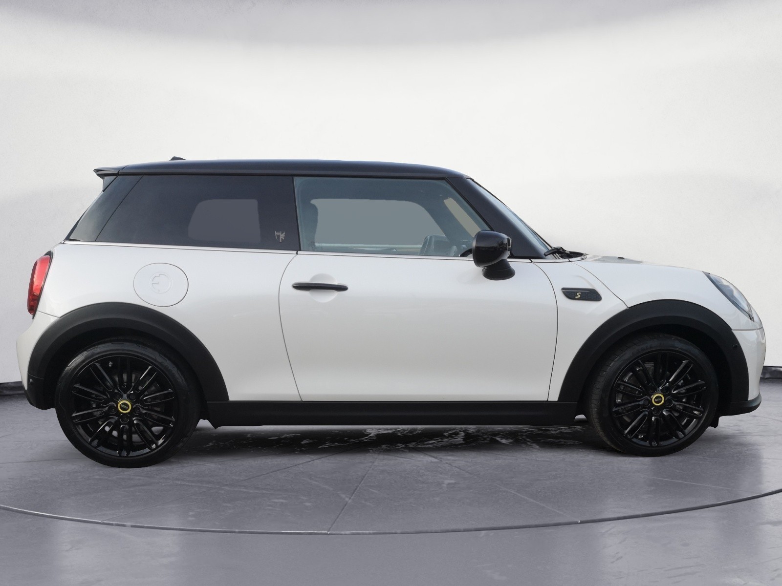MINI - Cooper SE. MINI Yours Trim