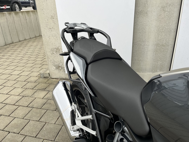 BMW Motorrad - R 1250 R mit Werksgarantie bis 2027,