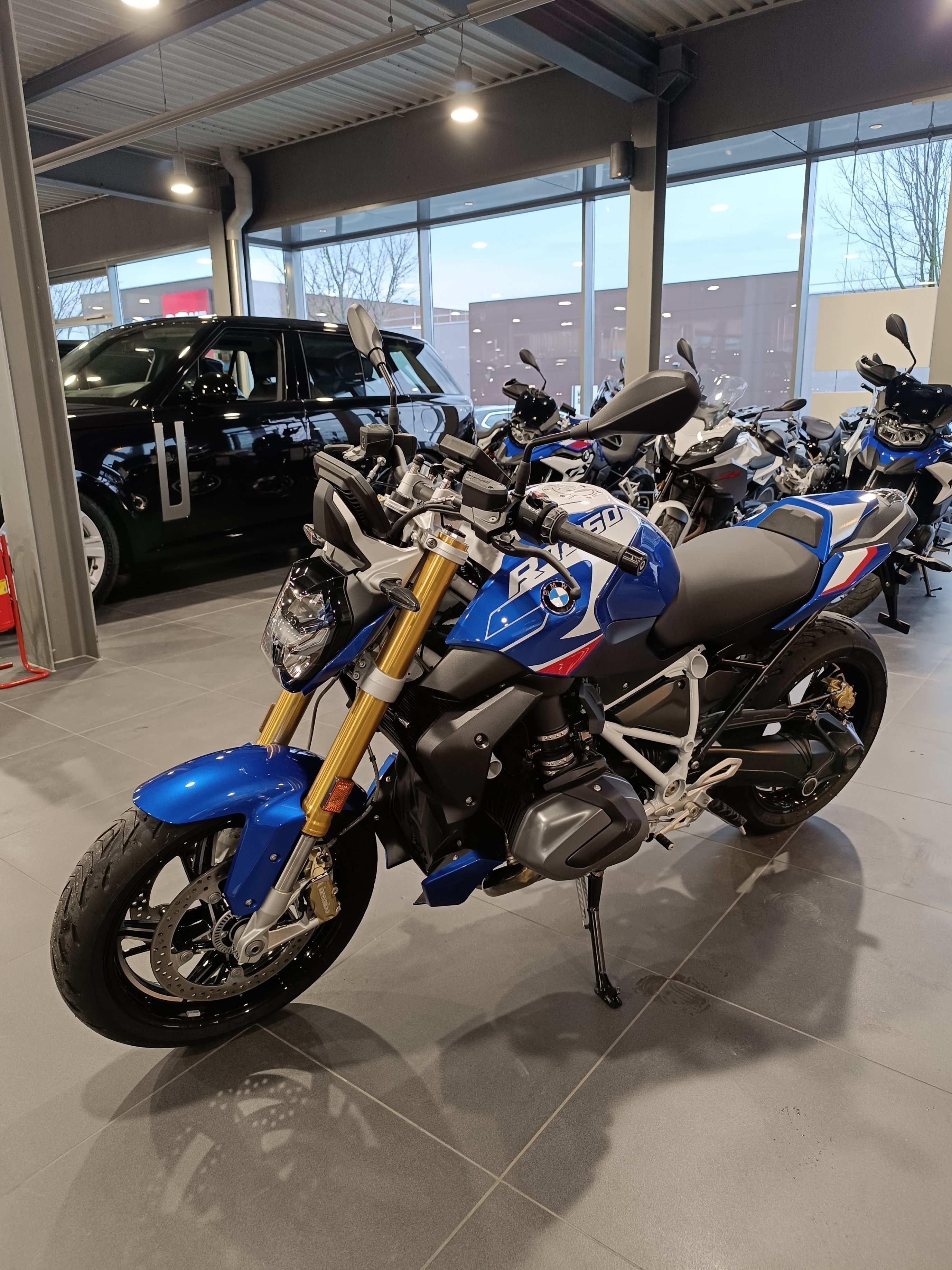 BMW Motorrad - R 1250 R mit Werksgarantie bis 2027