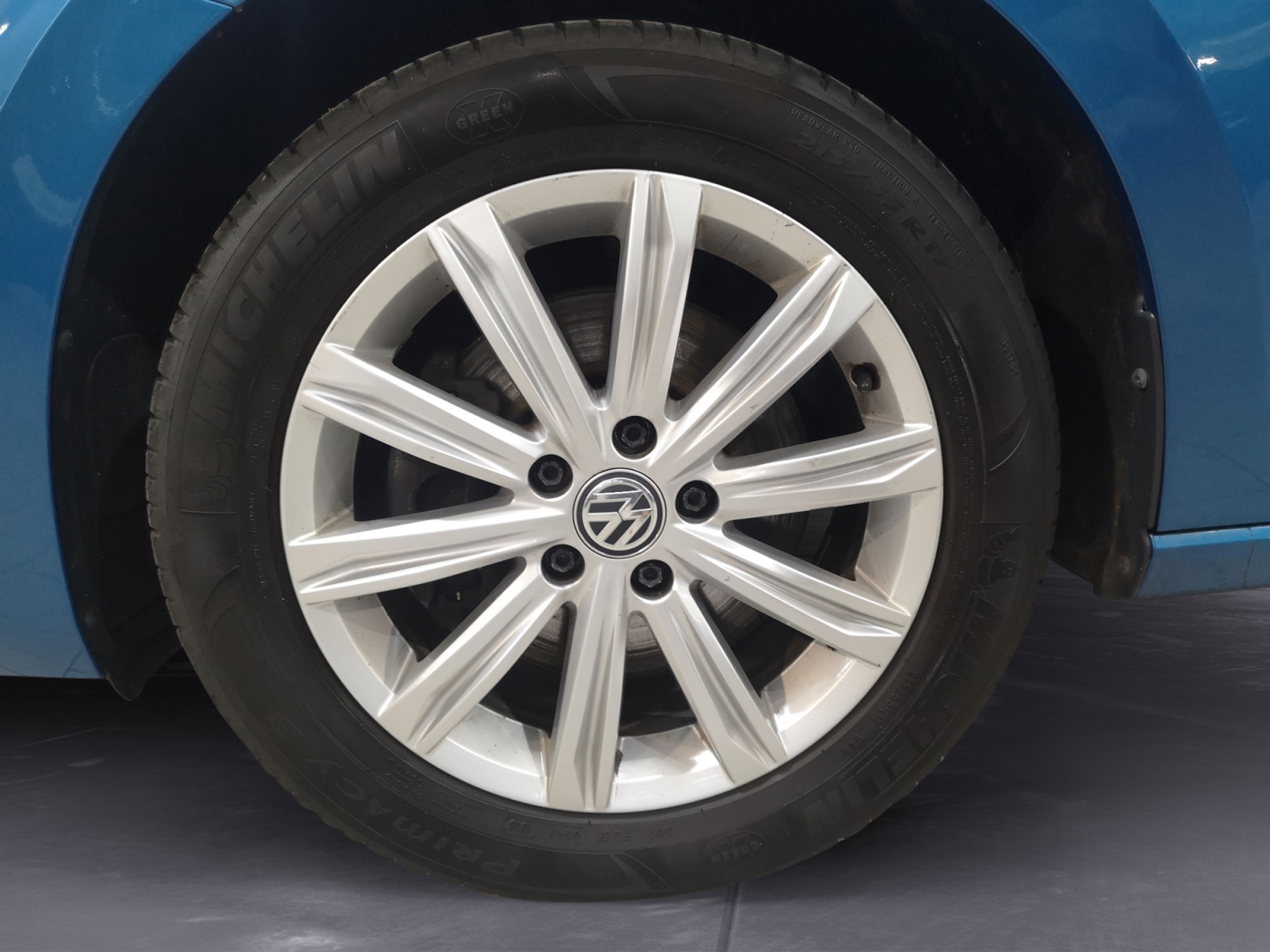 Volkswagen - VW Touran 1.4